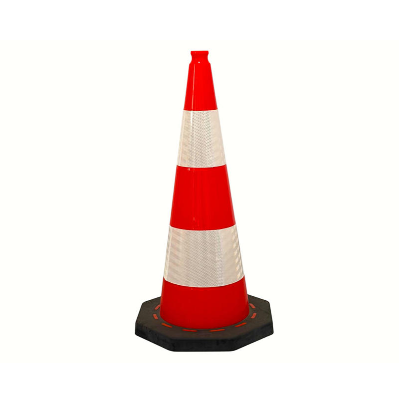 Cono di sicurezza stradale in PVC a base ottagonale ad alta visibilità con resistenza al vento e stabilità superiori