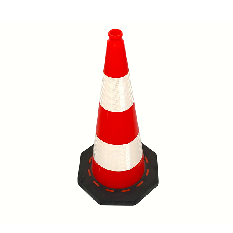 Cono di sicurezza stradale in PVC a base ottagonale ad alta visibilità con resistenza al vento e stabilità superiori