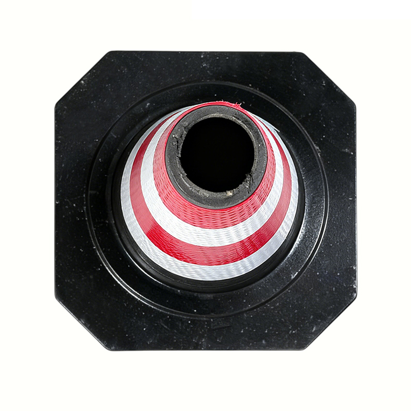 Cono stradale in gomma industriale per carichi pesanti di diverse dimensioni per una soluzione di sicurezza stradale economicamente vantaggiosa