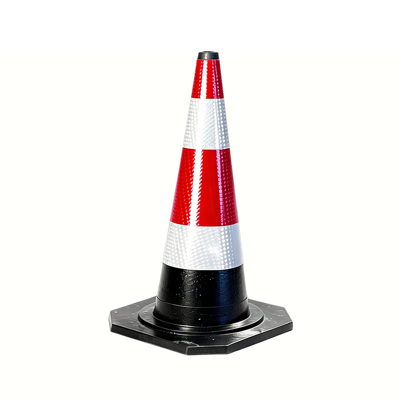 Cono stradale in gomma industriale per carichi pesanti di diverse dimensioni per una soluzione di sicurezza stradale economicamente vantaggiosa