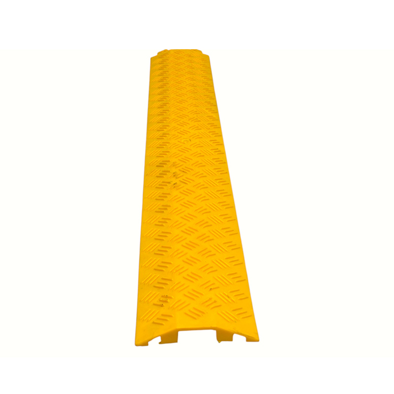 Copertura per pavimento per cavi interni isolata leggera dal design piatto anti-inciampo Copertura per pavimento per cavi interni isolata leggera dal design piatto anti-inciampo