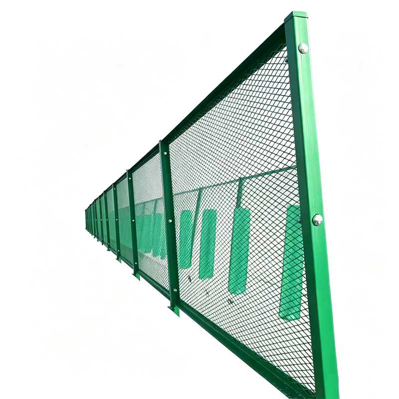 Schermo a rete antiriflesso flessibile in polimero resistente per guardrail autostradali
