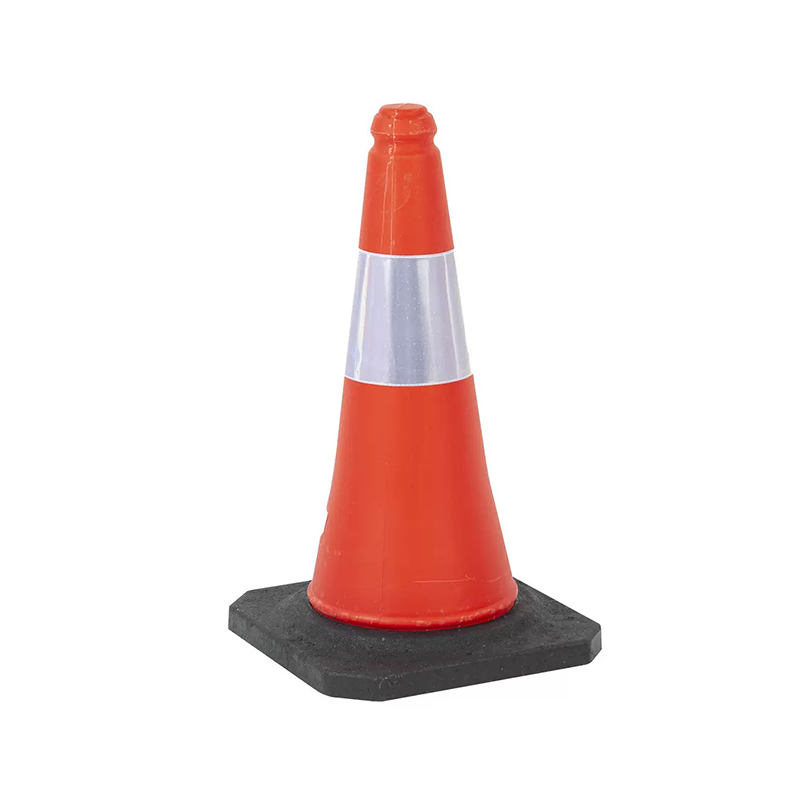 Cono stradale in plastica resistente con base in gomma