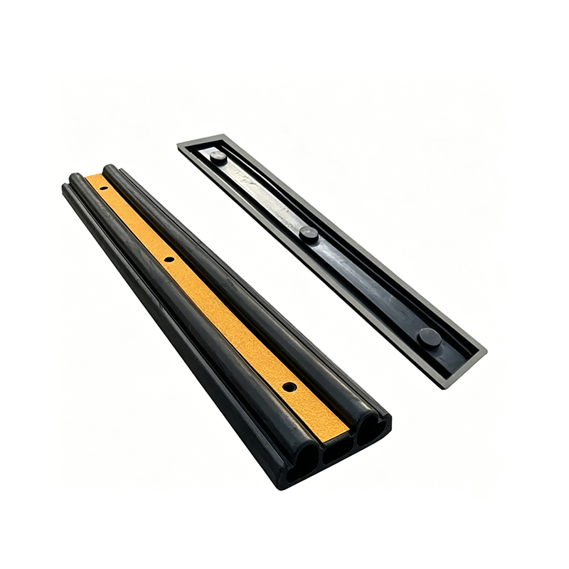 Striscia paraurti da parete in gomma resistente con nastro di avvertenza riflettente