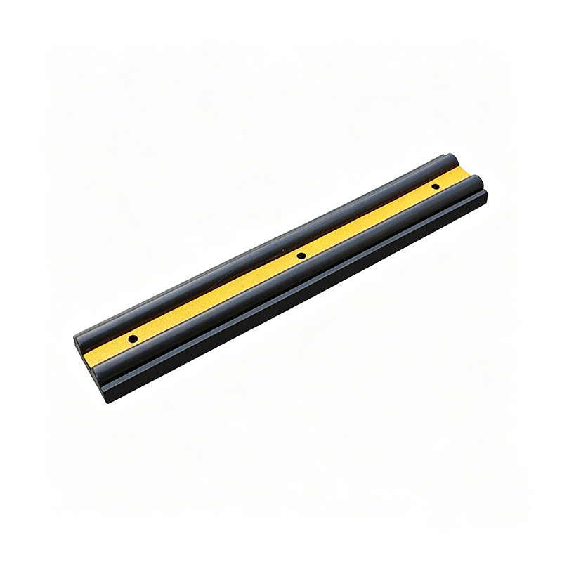 Striscia paraurti da parete in gomma resistente con nastro di avvertenza riflettente