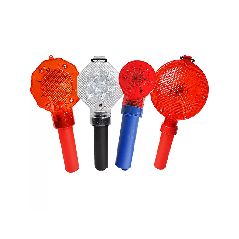 Segnalatori luminosi compatti per barriere stradali a LED