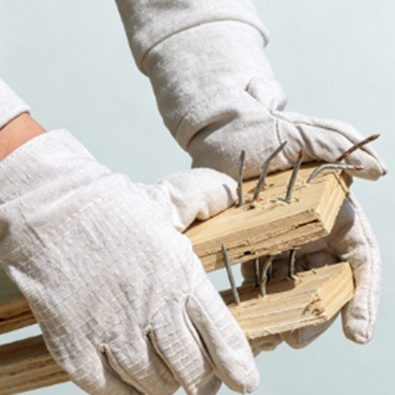 Guanti da lavoro in tela resistente